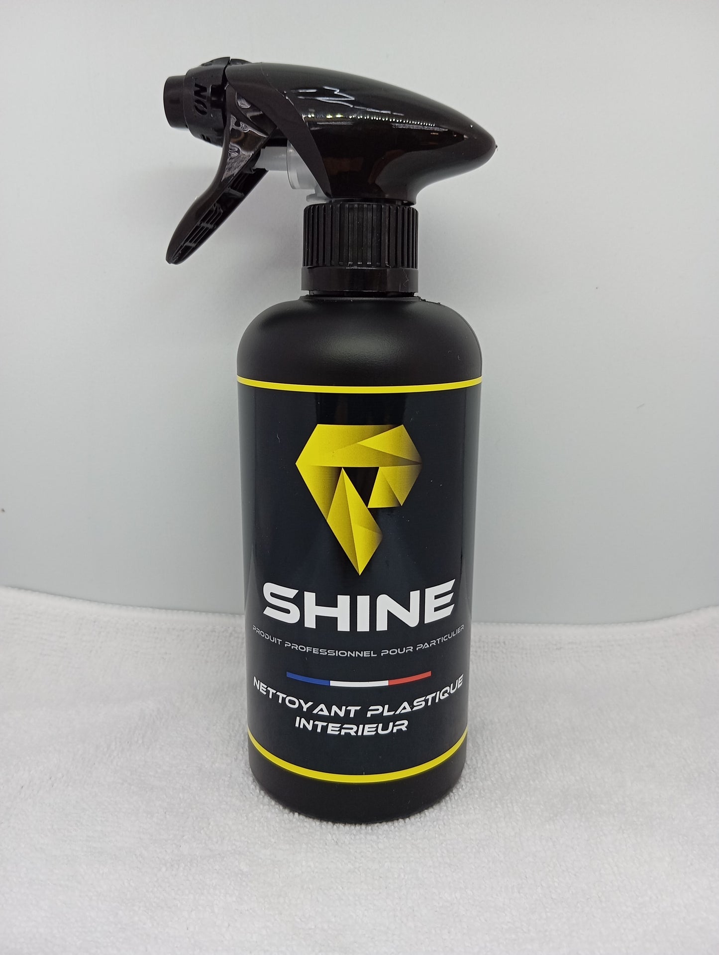 Nettoyant Plastique / SHINE